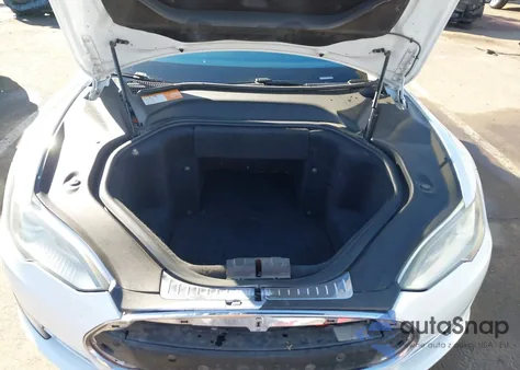 2012 Tesla Model S Signature z USA, uszkodzony, nr VIN 5YJSA1DN6CFS00369